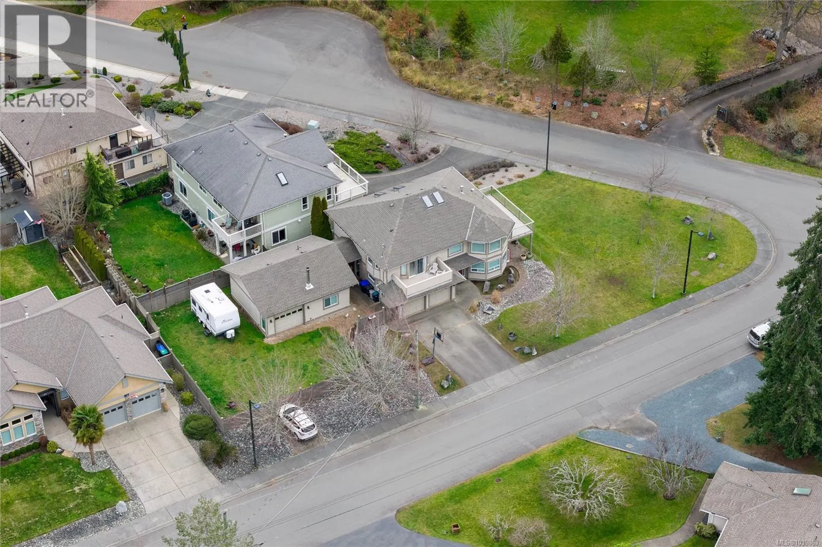 615 Chinook Ave