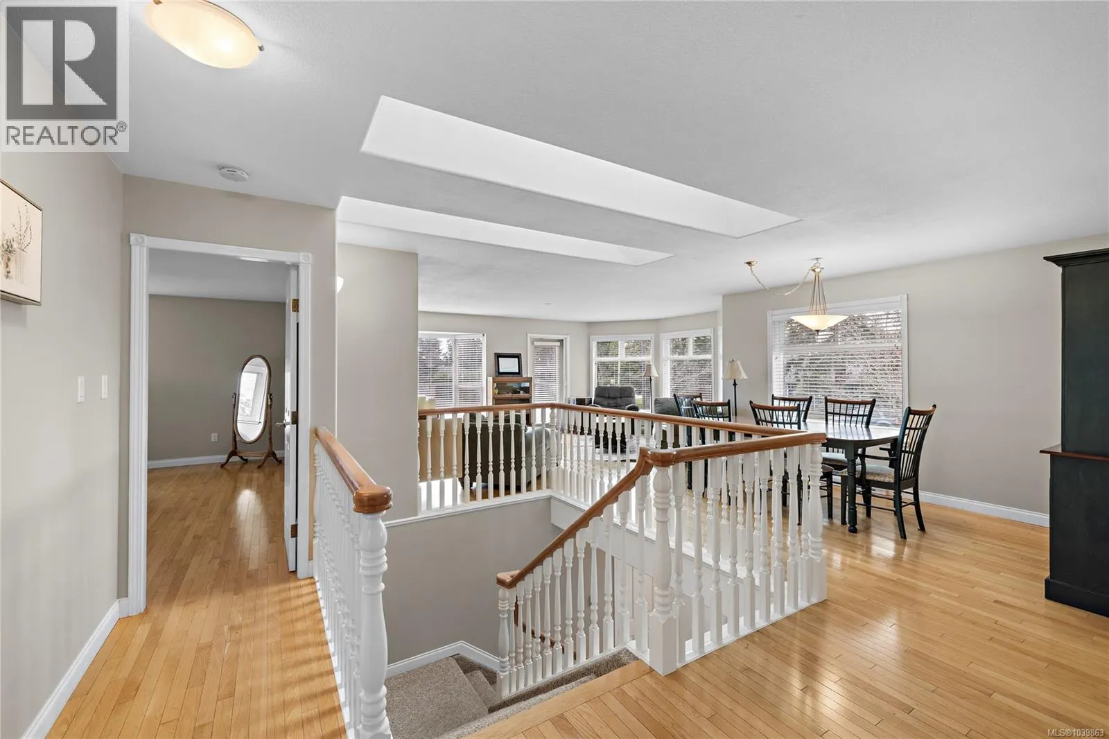 615 Chinook Ave