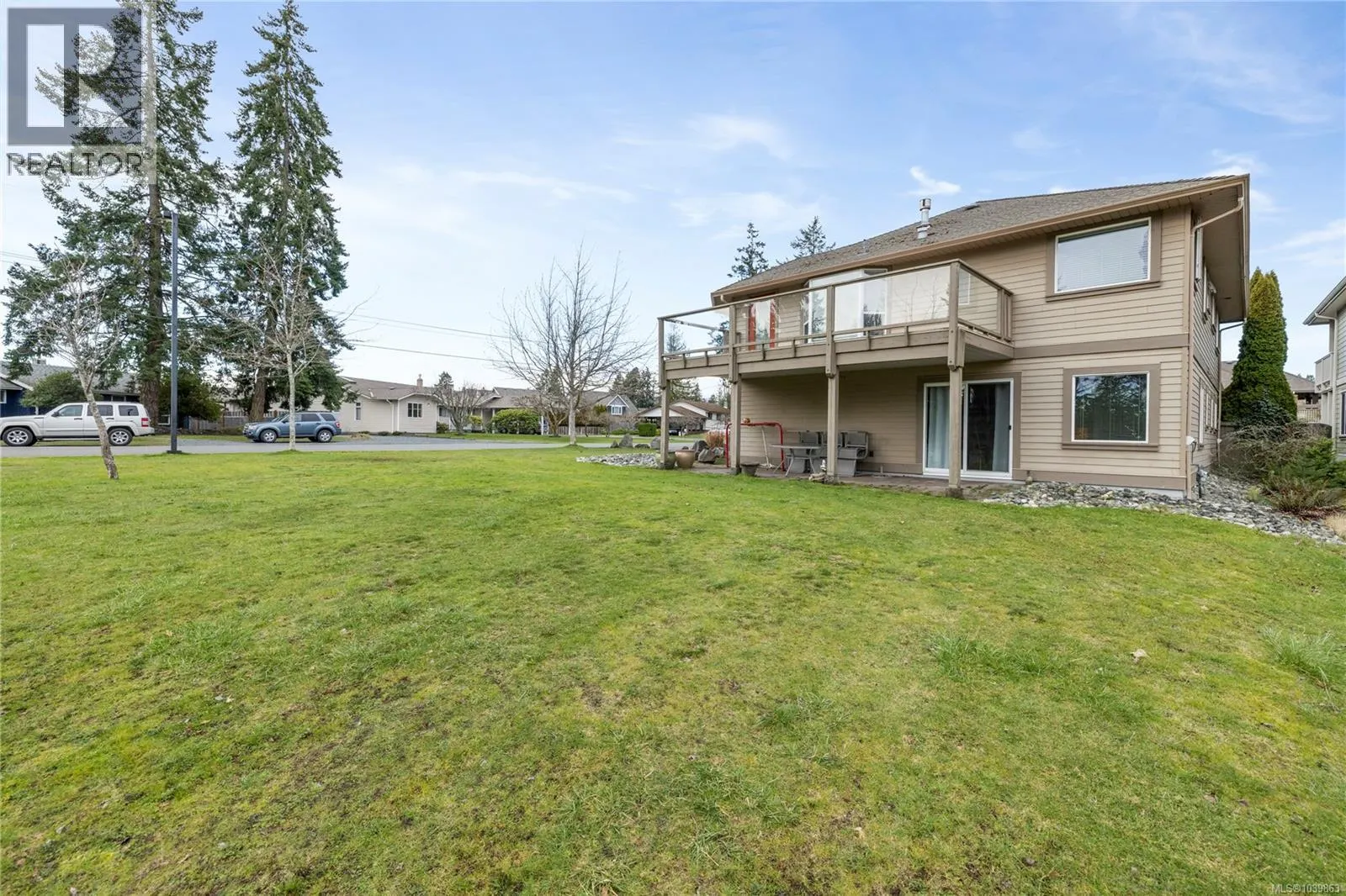 615 Chinook Ave