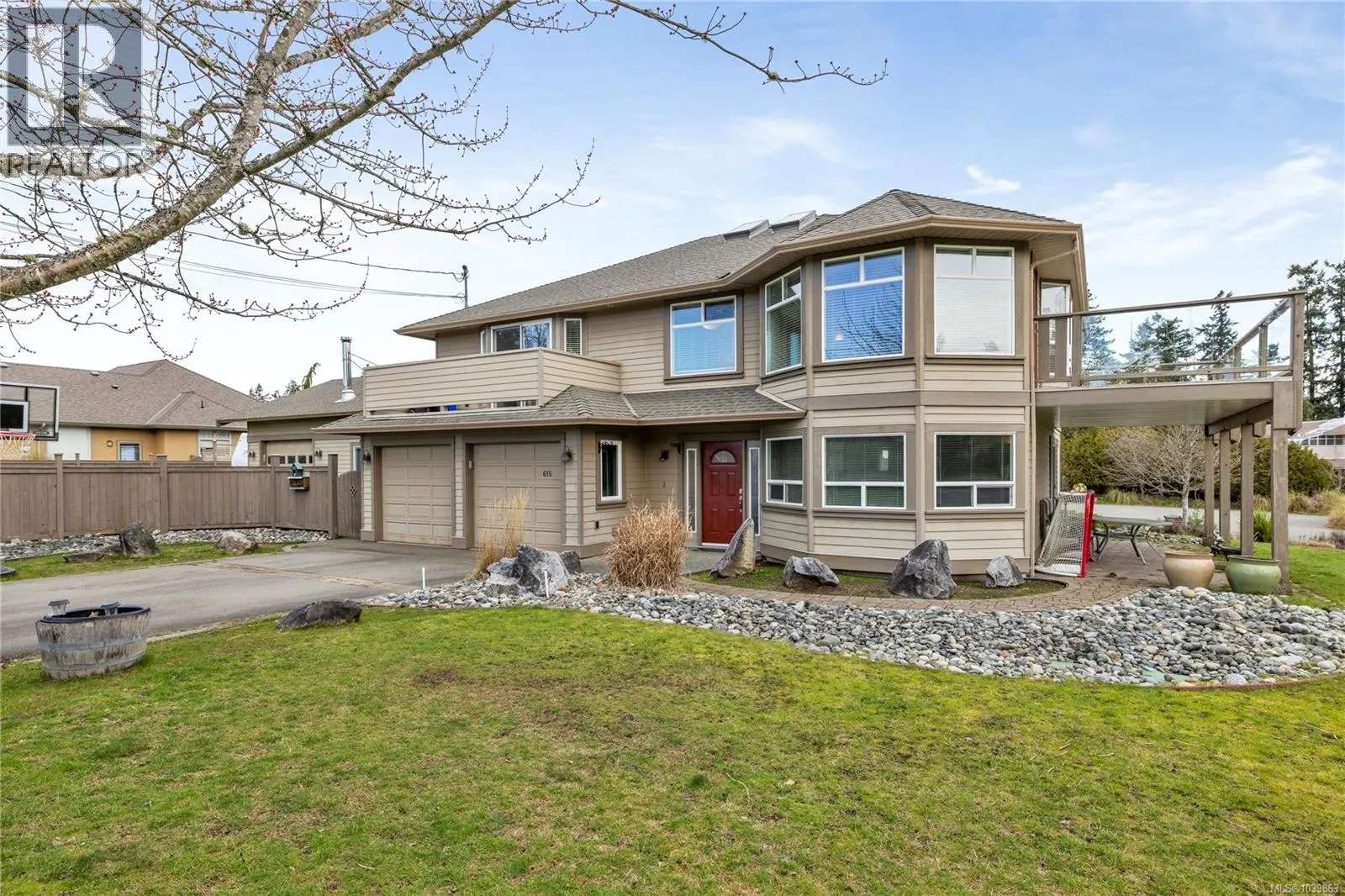 615 Chinook Ave