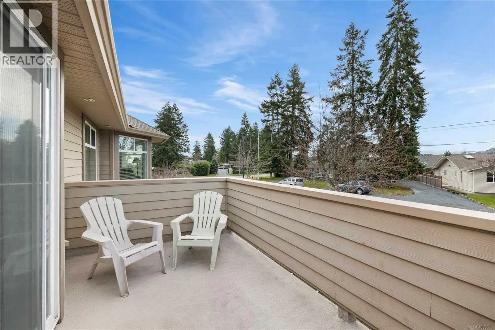 615 Chinook Ave