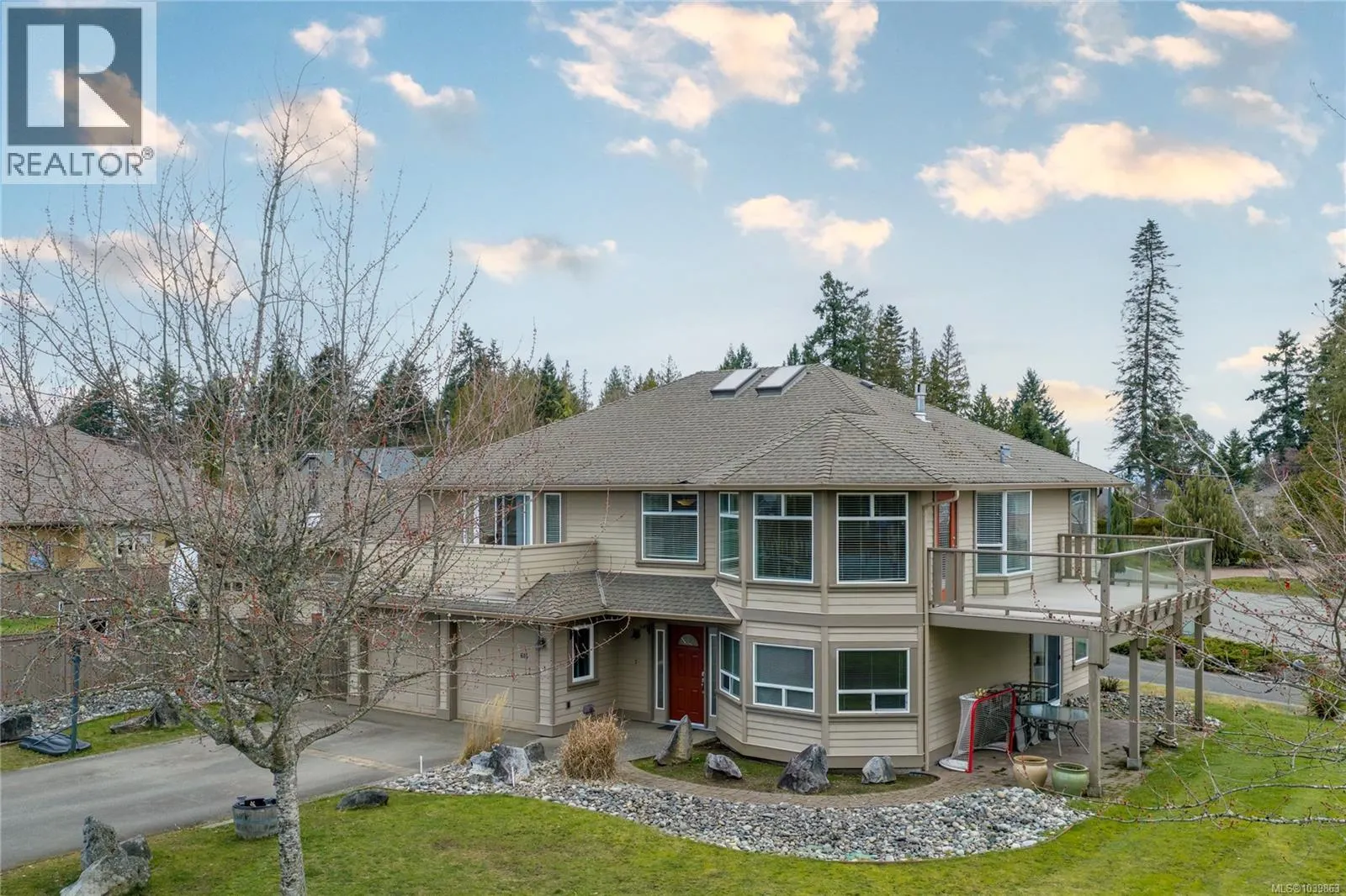 615 Chinook Ave