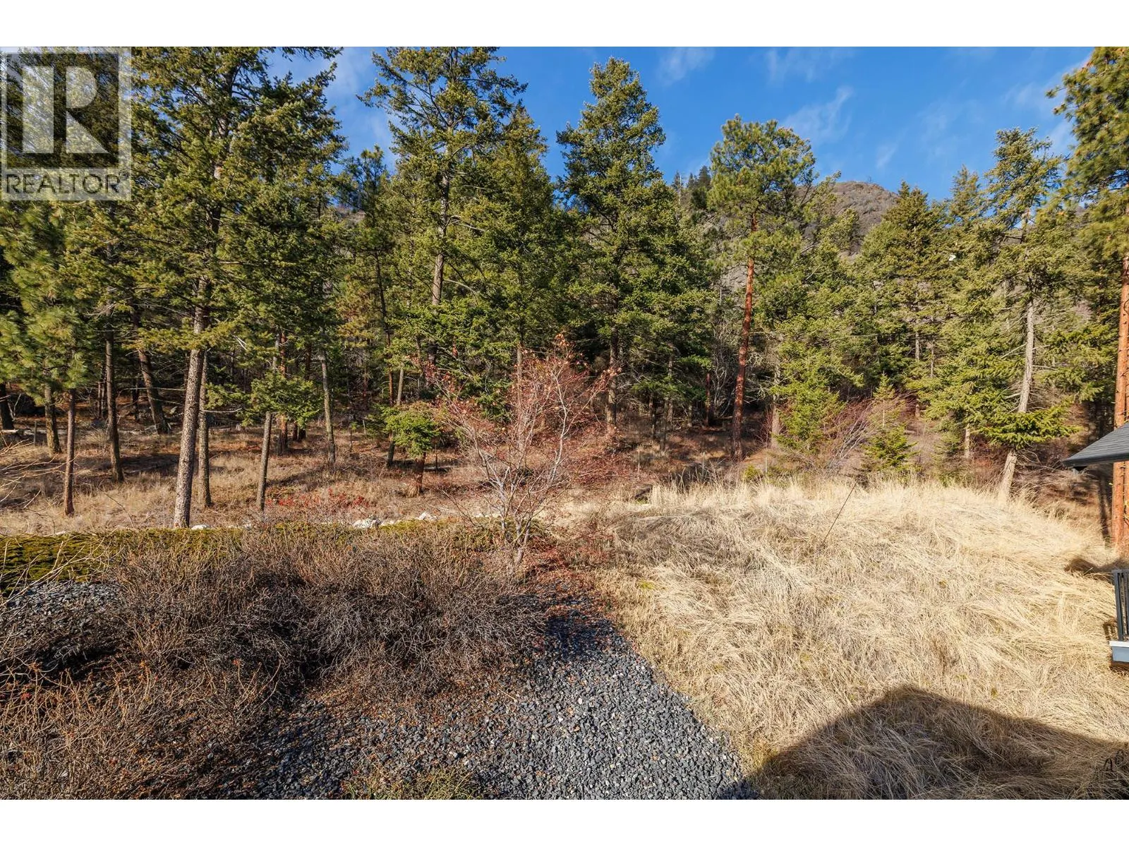 3085 Lakeview Cove Road