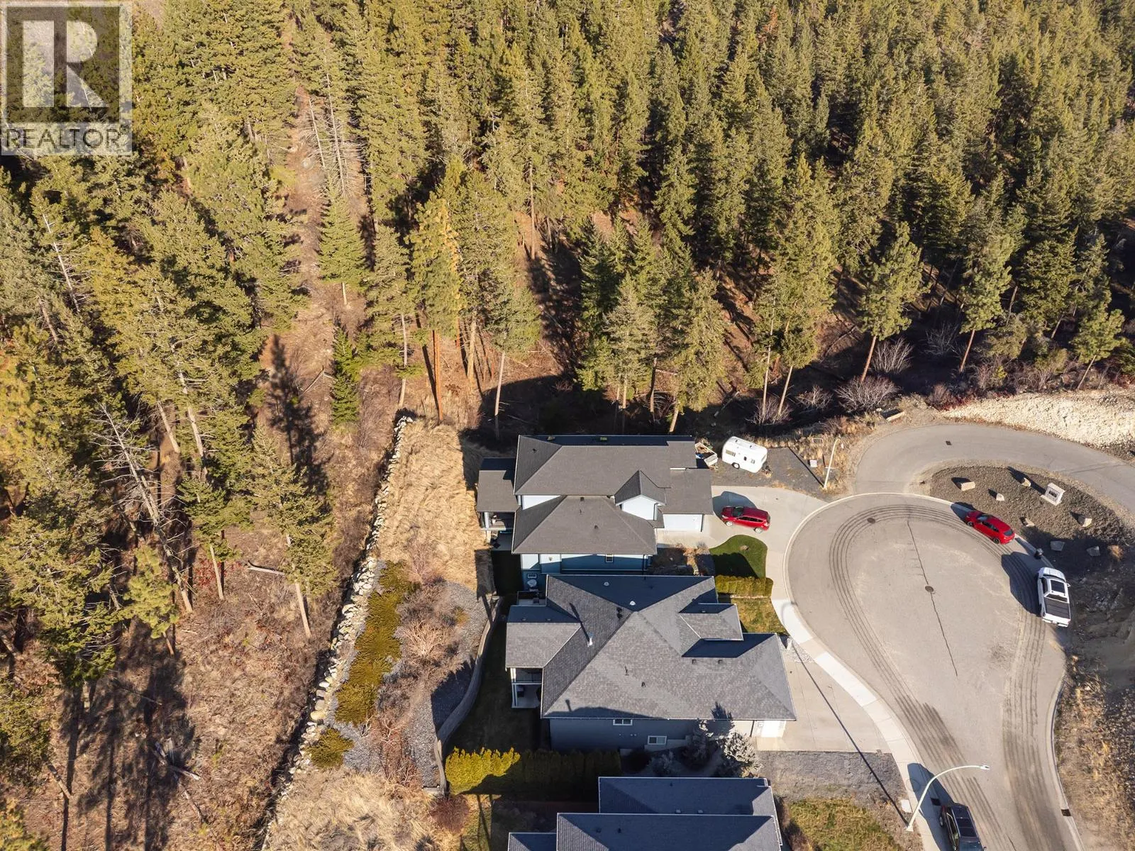 3085 Lakeview Cove Road