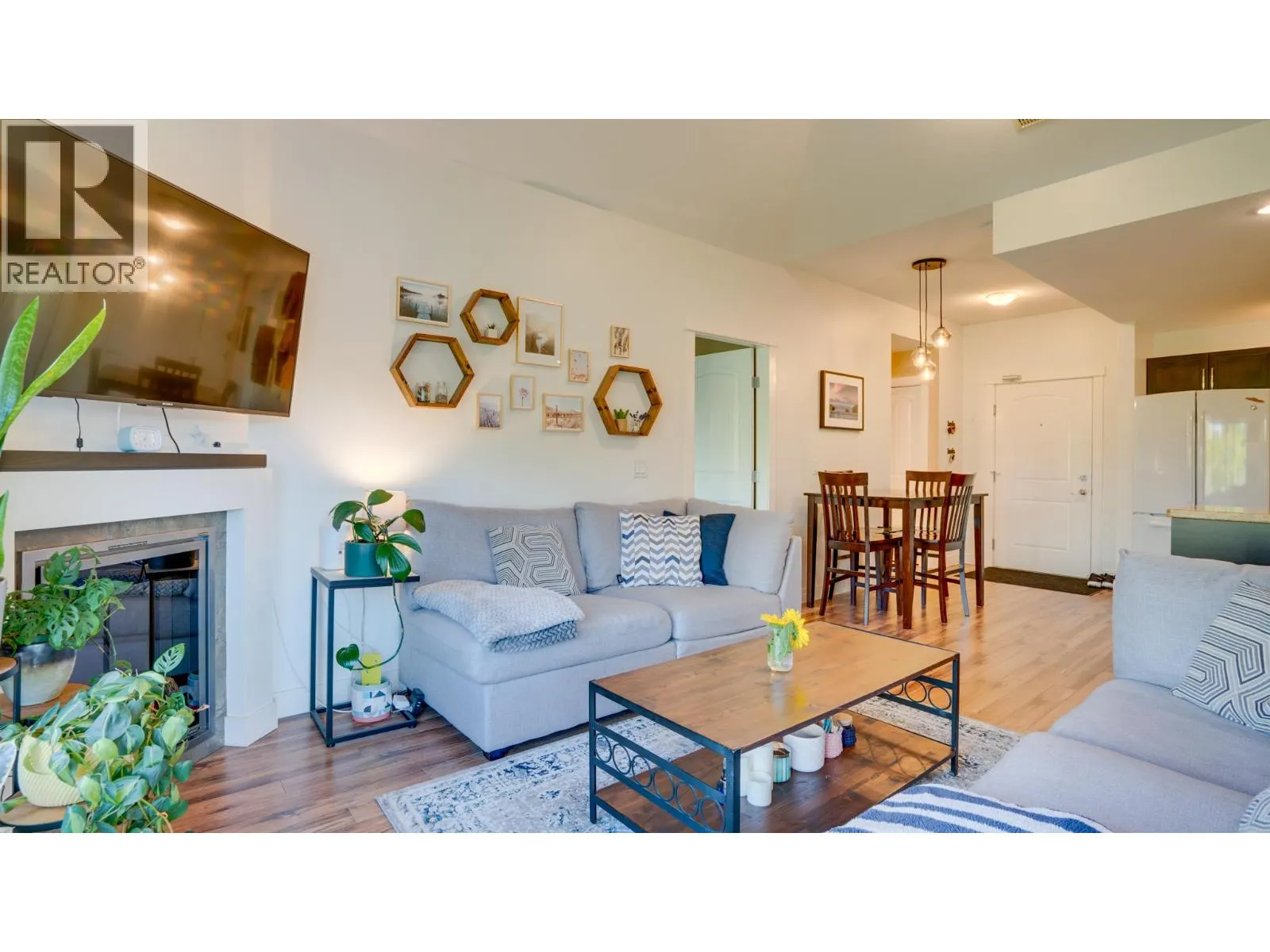 3211 Centennial Drive Unit# 28