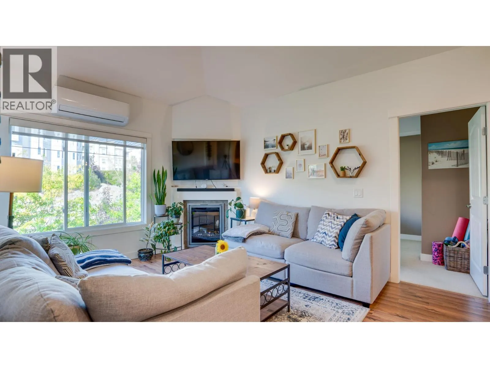 3211 Centennial Drive Unit# 28