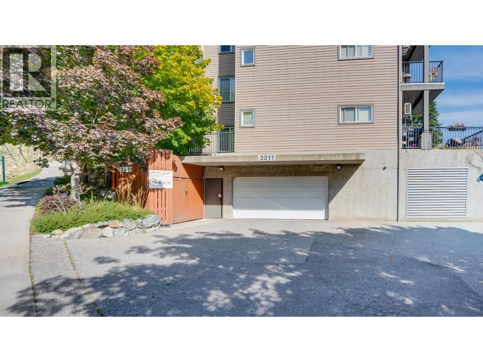 3211 Centennial Drive Unit# 28
