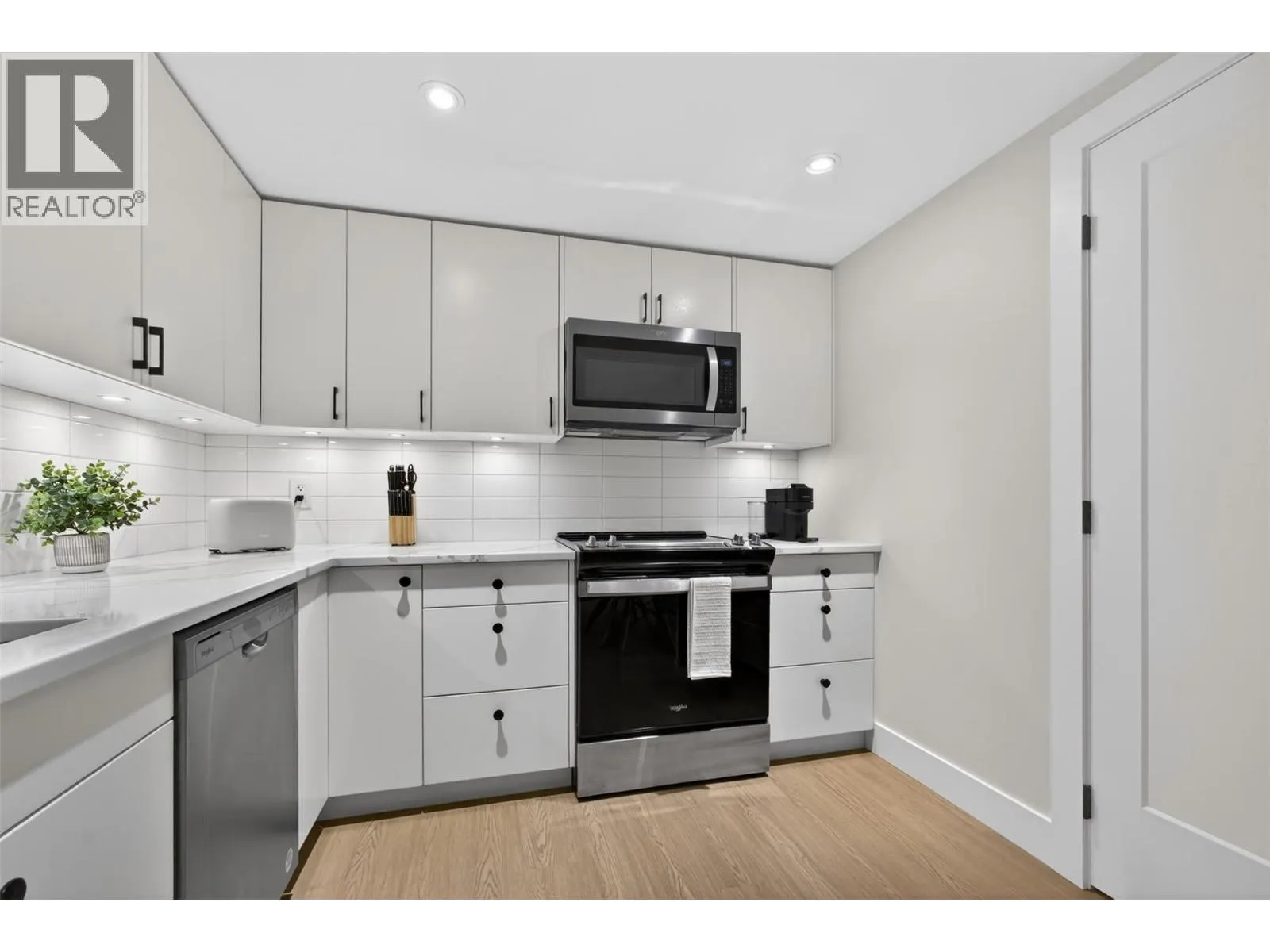 451 Vision Court