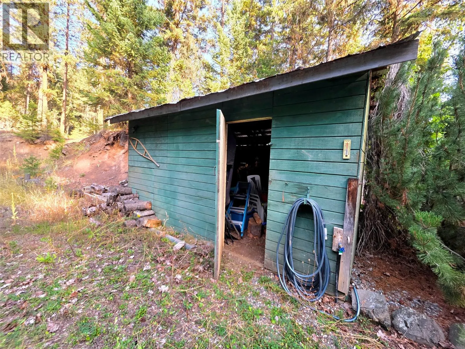 6453 Pinaus Lake Road