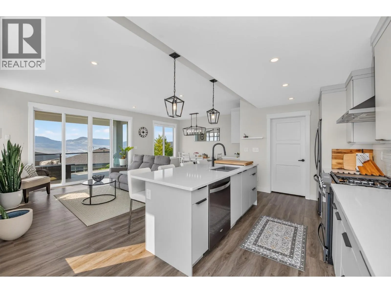 5120 Turtle Pond Court