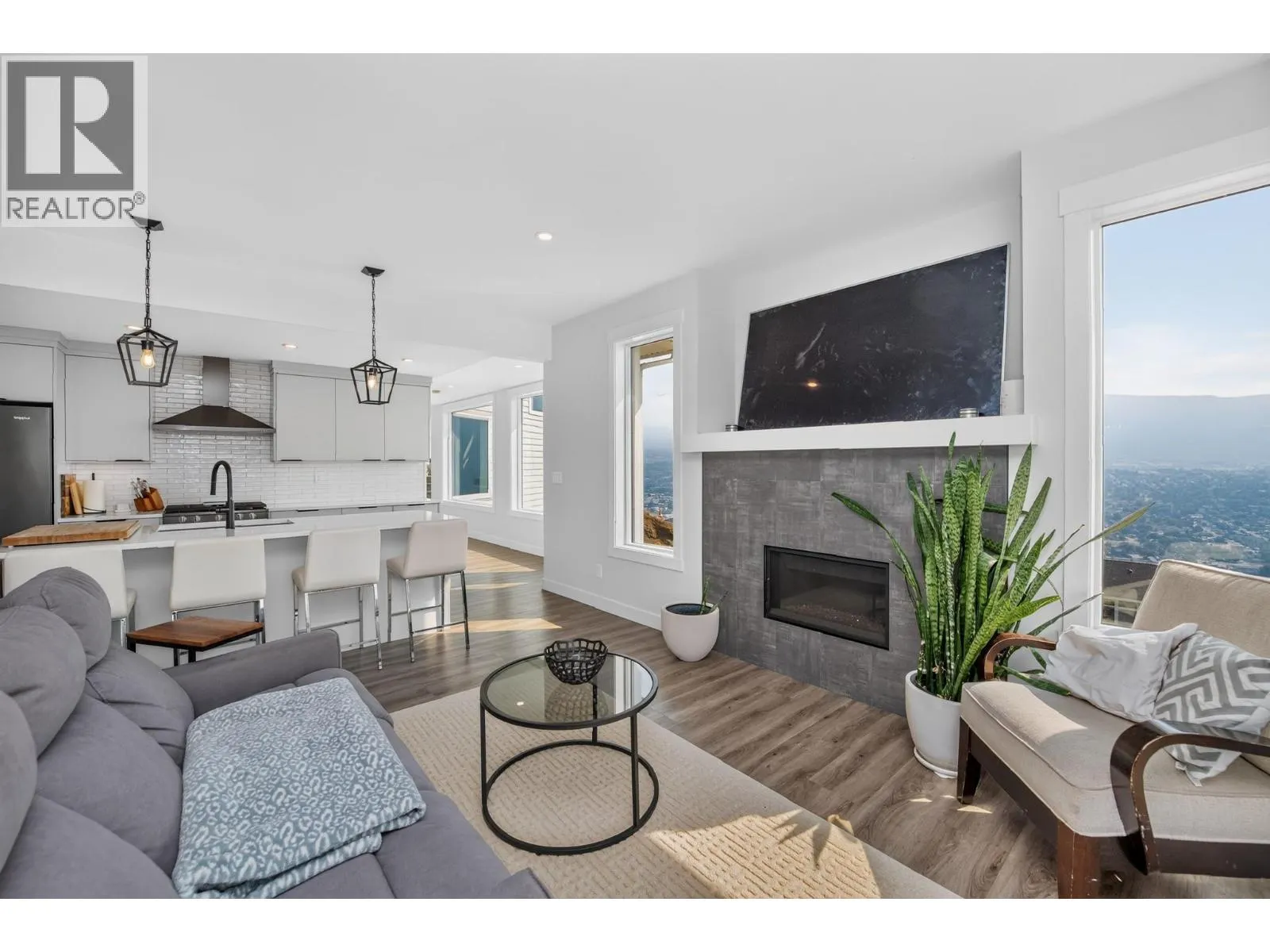5120 Turtle Pond Court