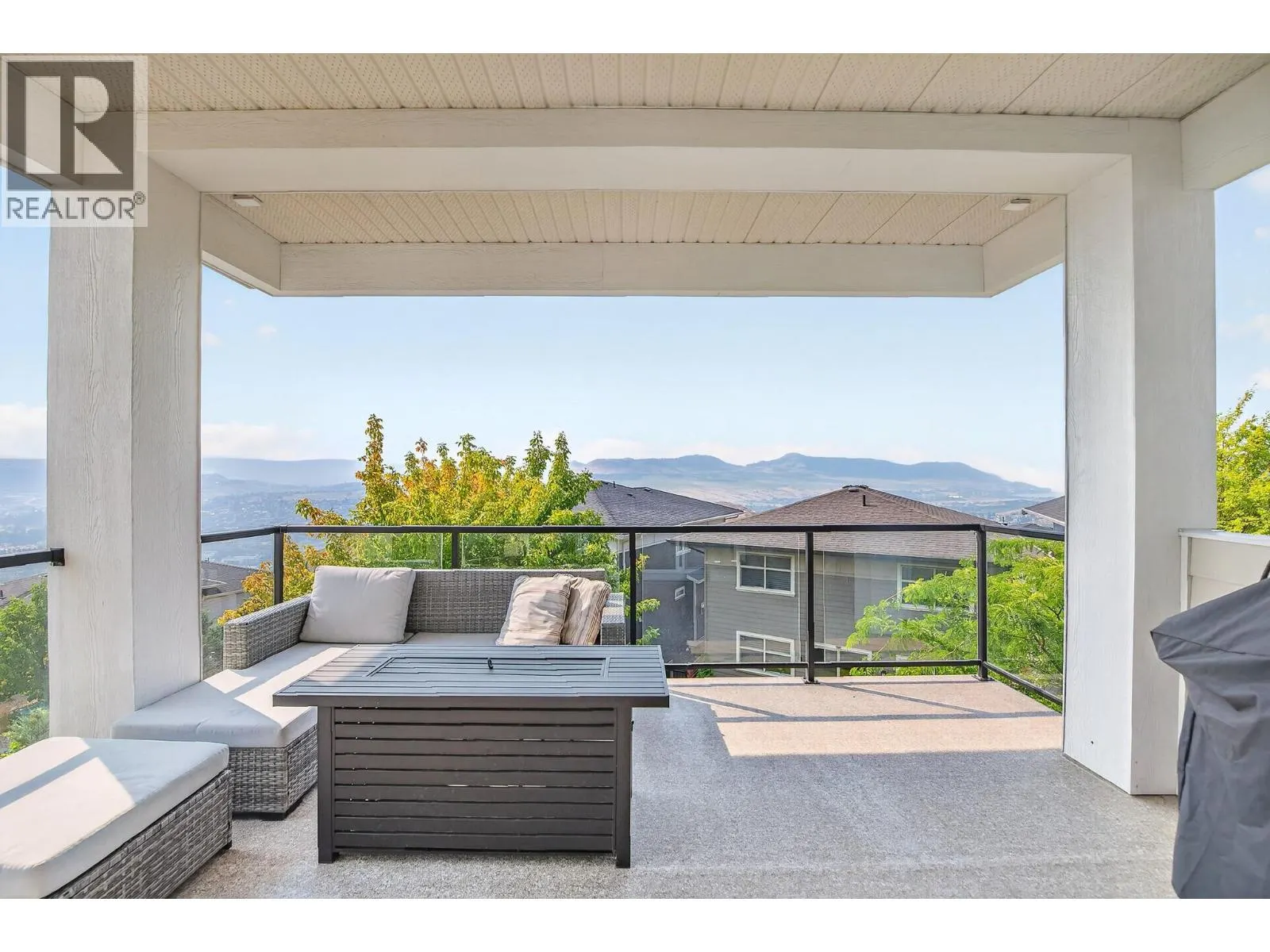 5120 Turtle Pond Court