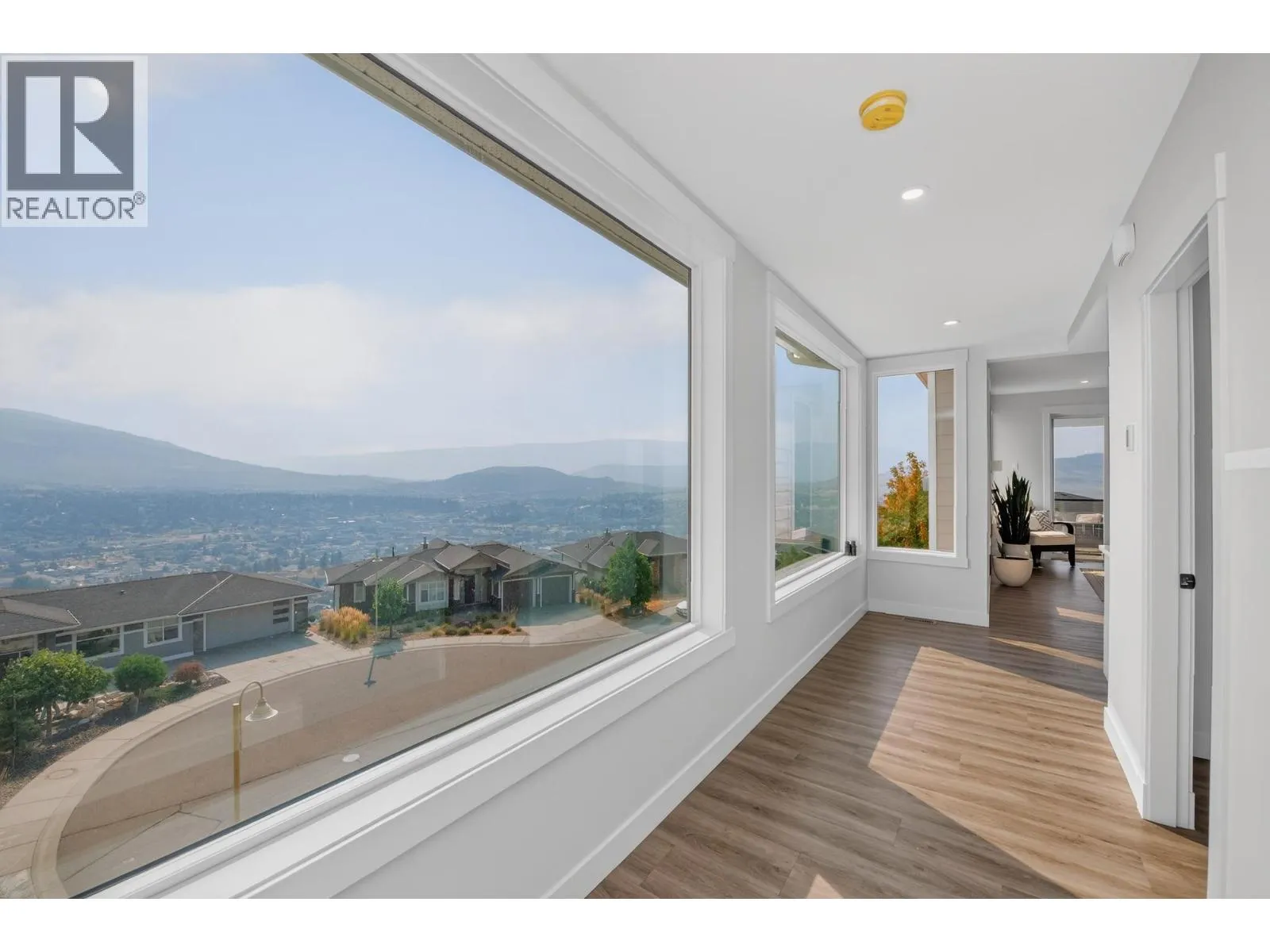 5120 Turtle Pond Court