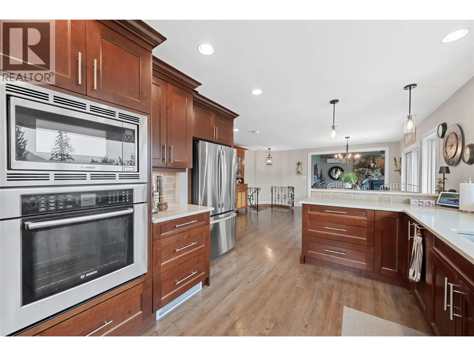 2880 Chalet Drive