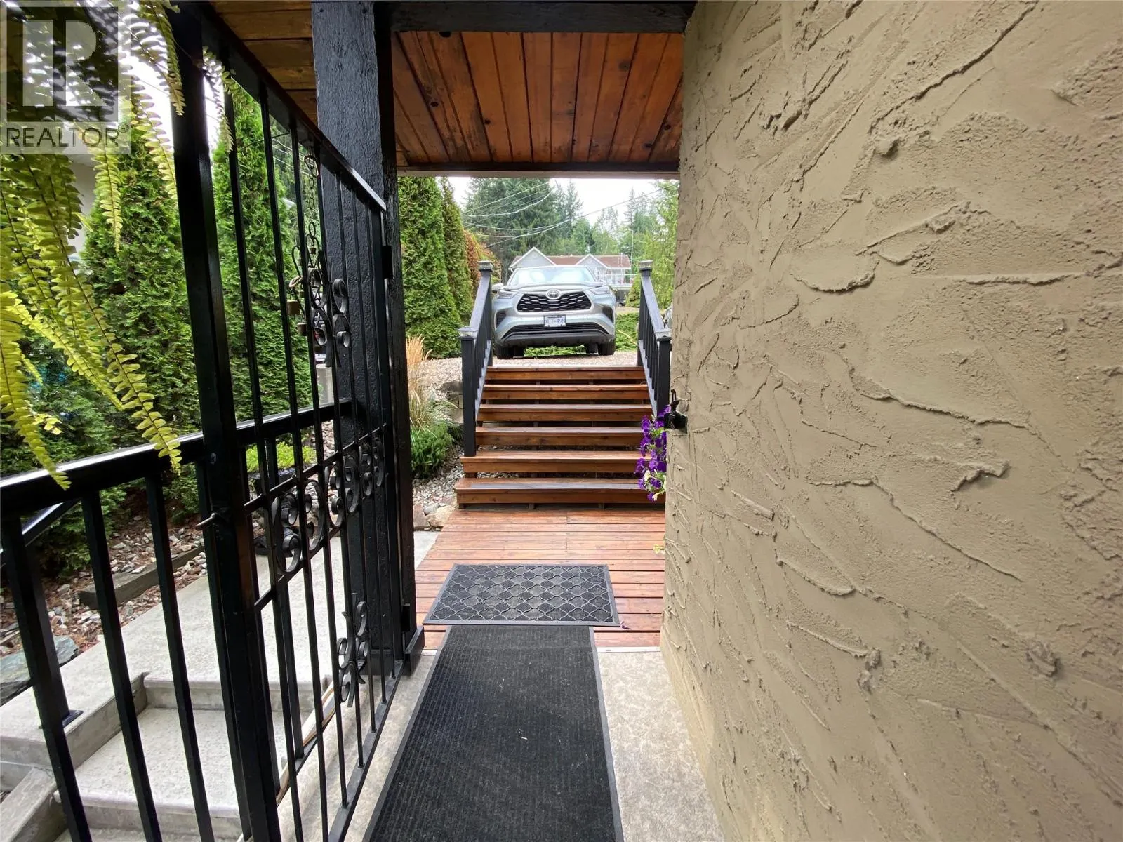 2880 Chalet Drive