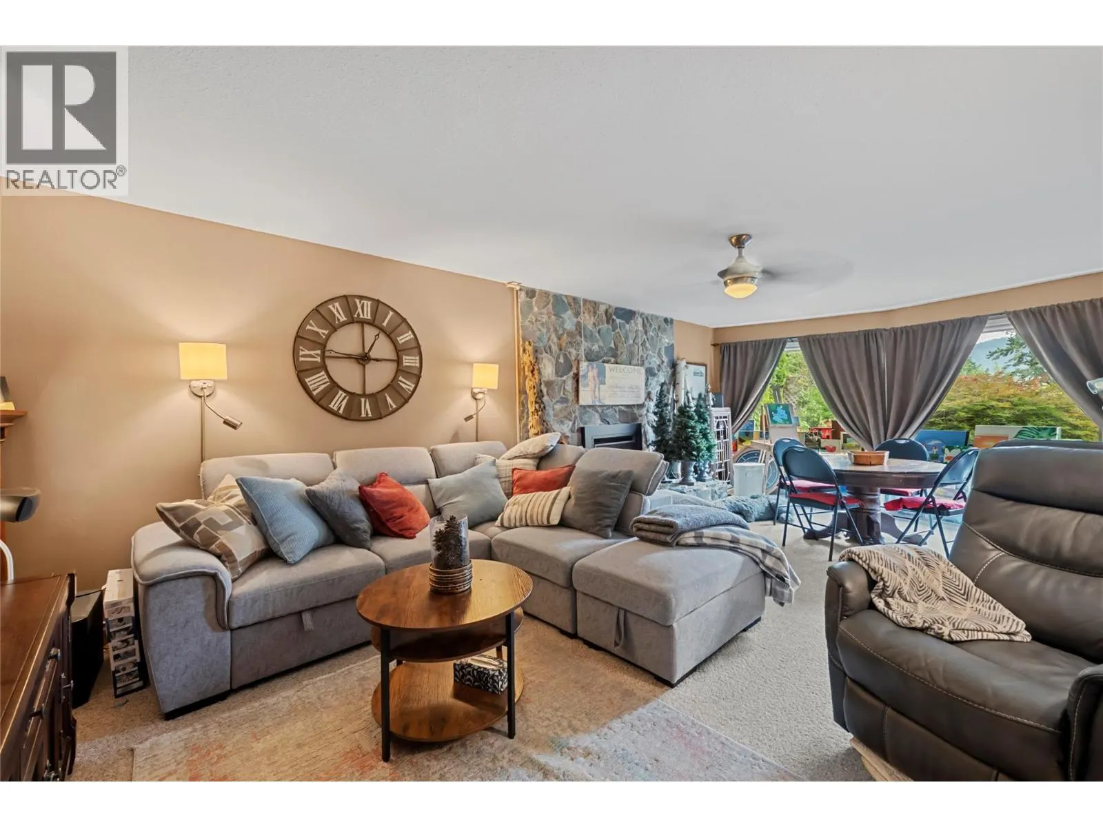 2880 Chalet Drive