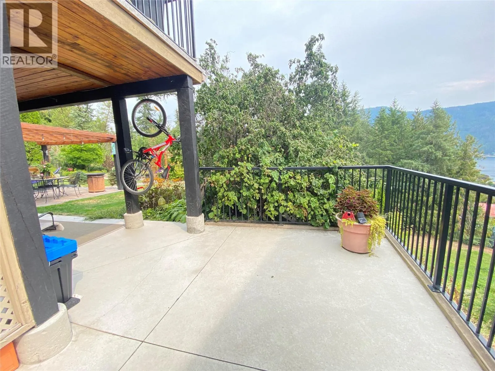 2880 Chalet Drive