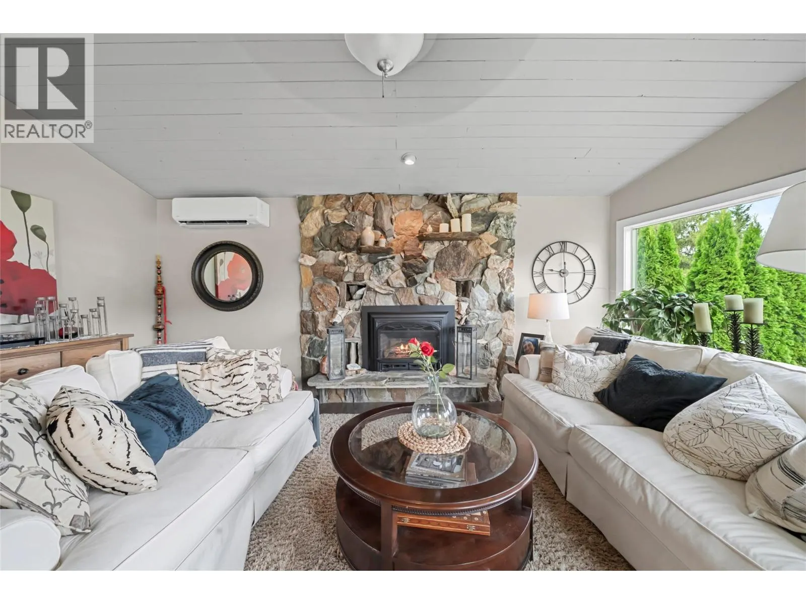 2880 Chalet Drive