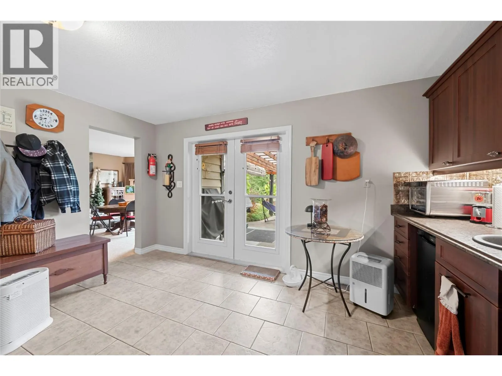 2880 Chalet Drive
