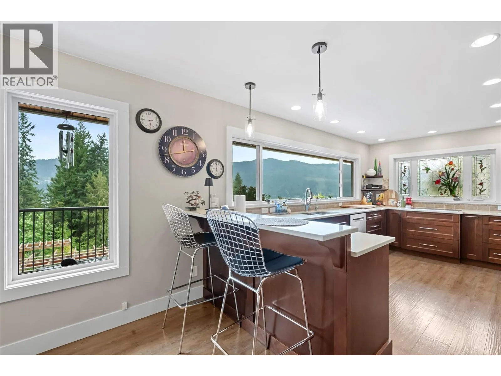 2880 Chalet Drive