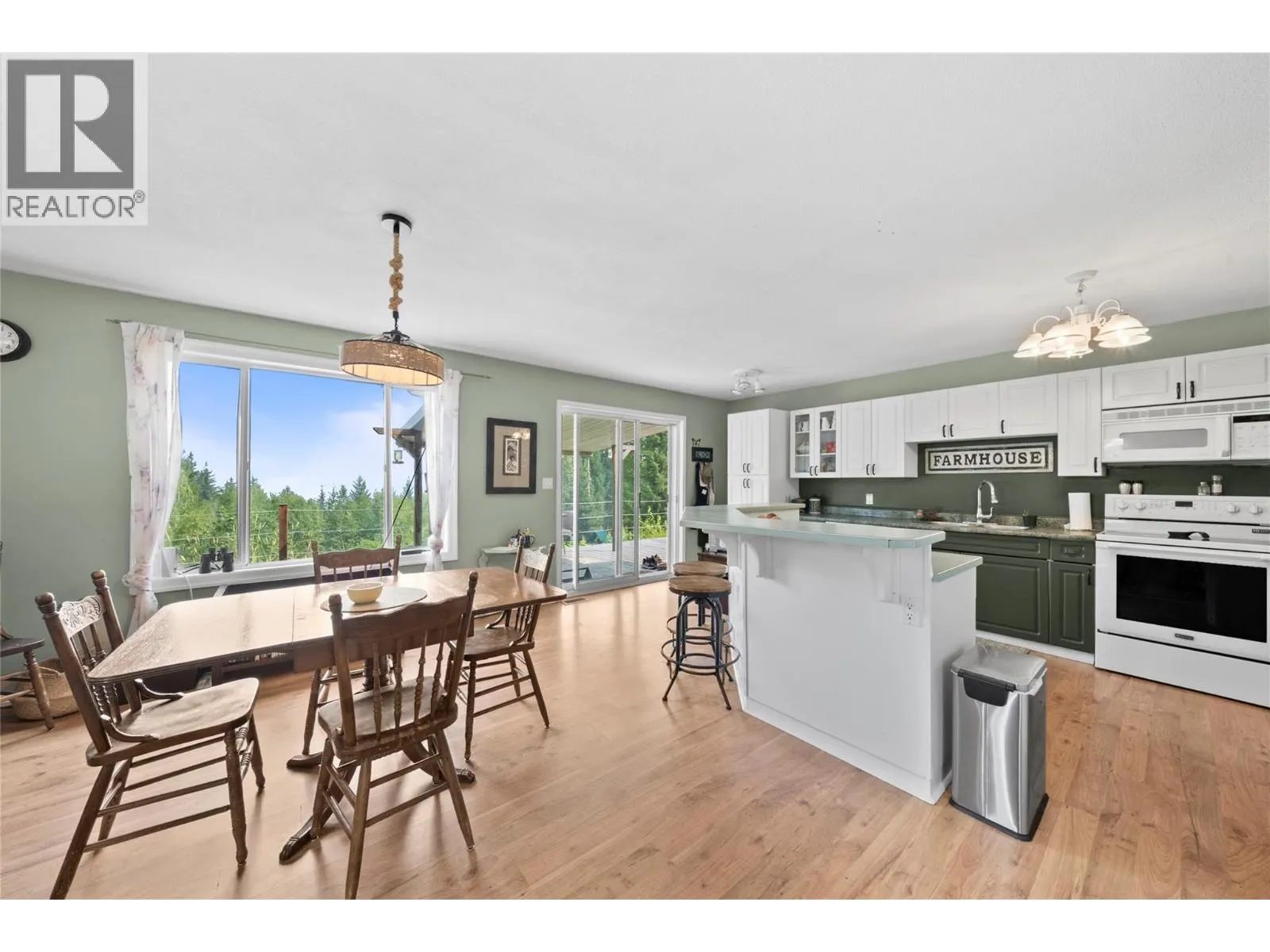 6271 Eagle Bay Road