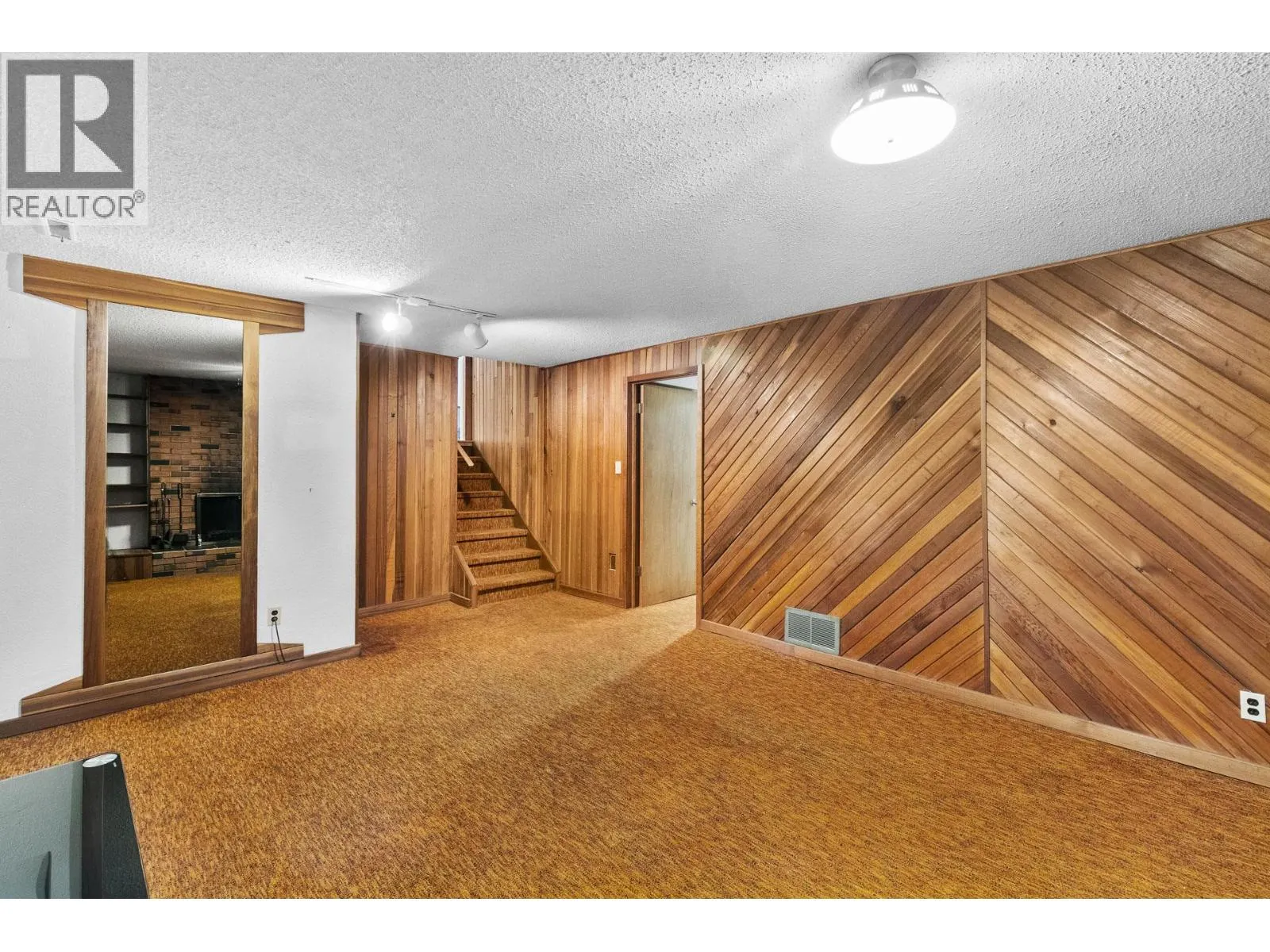 470 Eugene Road