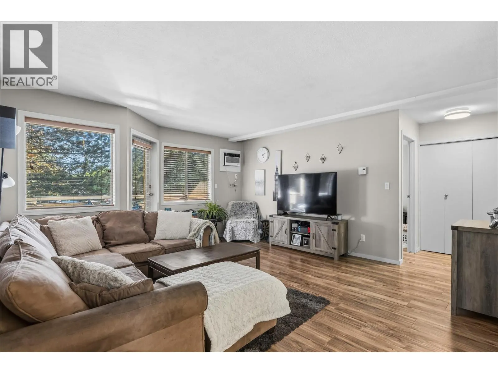 3842 Gordon Drive Unit# 234