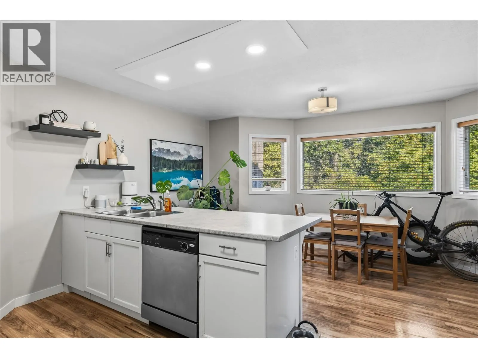 3842 Gordon Drive Unit# 234