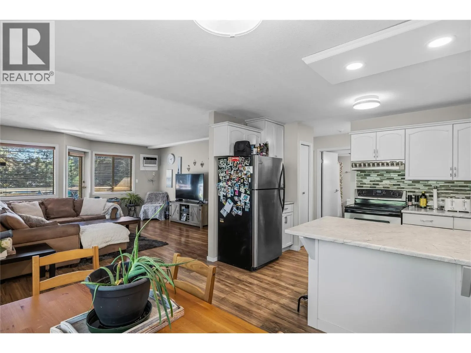 3842 Gordon Drive Unit# 234