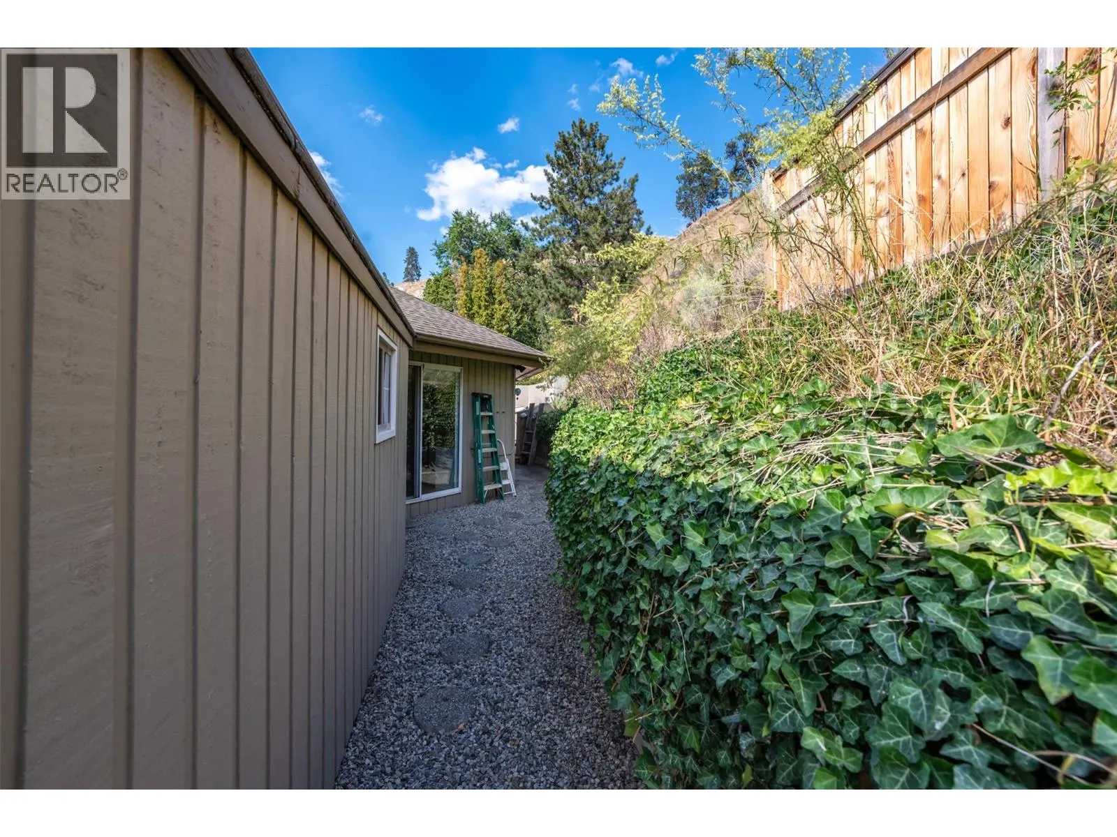 4744 Lakeside Road