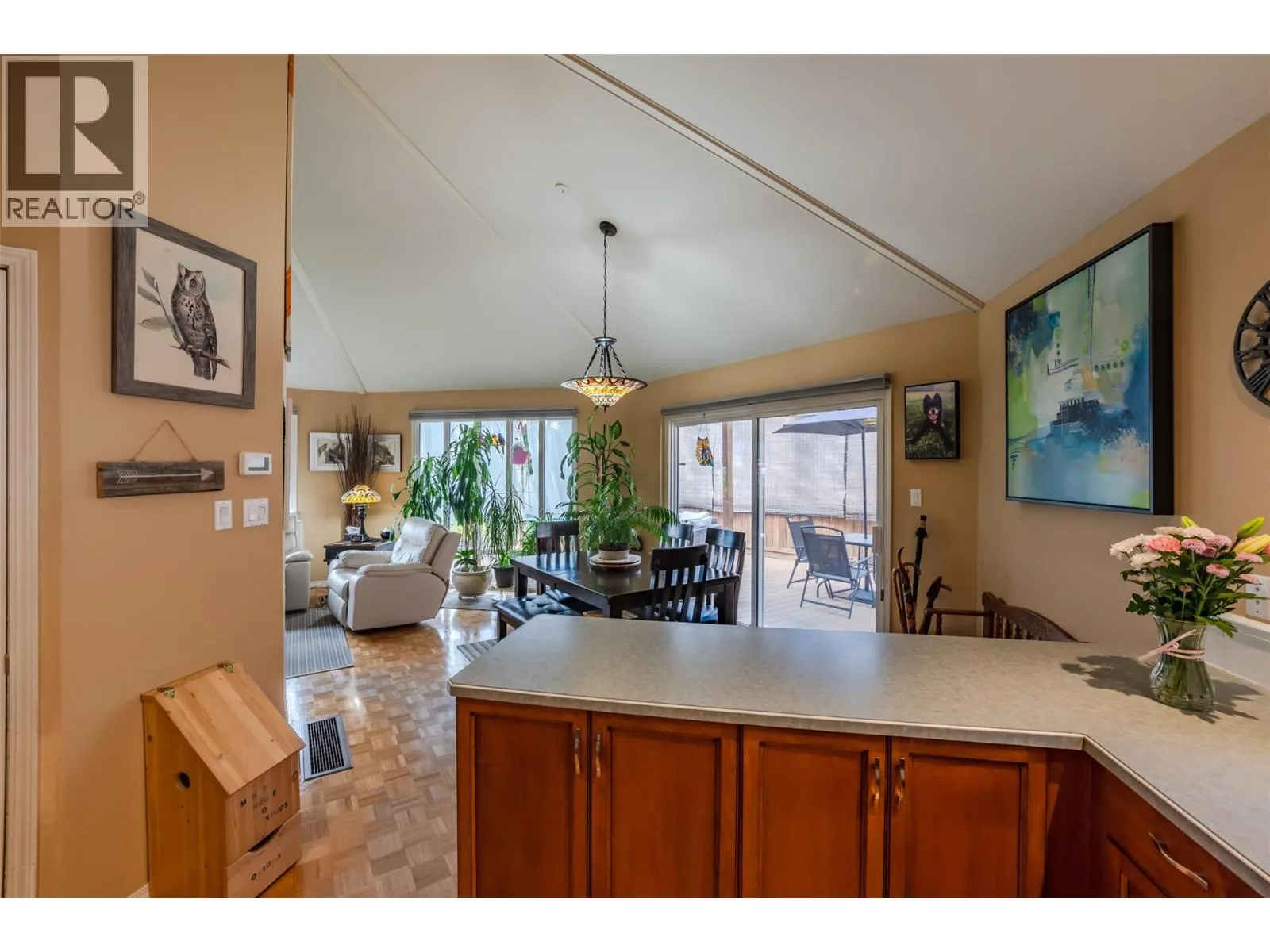 4744 Lakeside Road