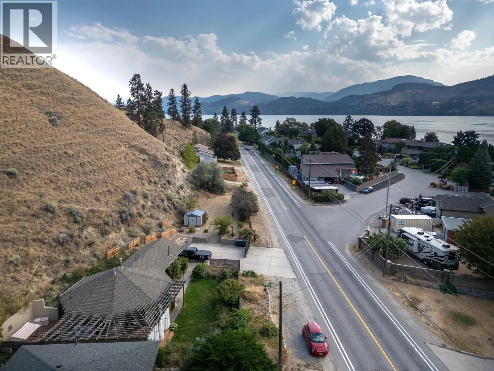 4744 Lakeside Road