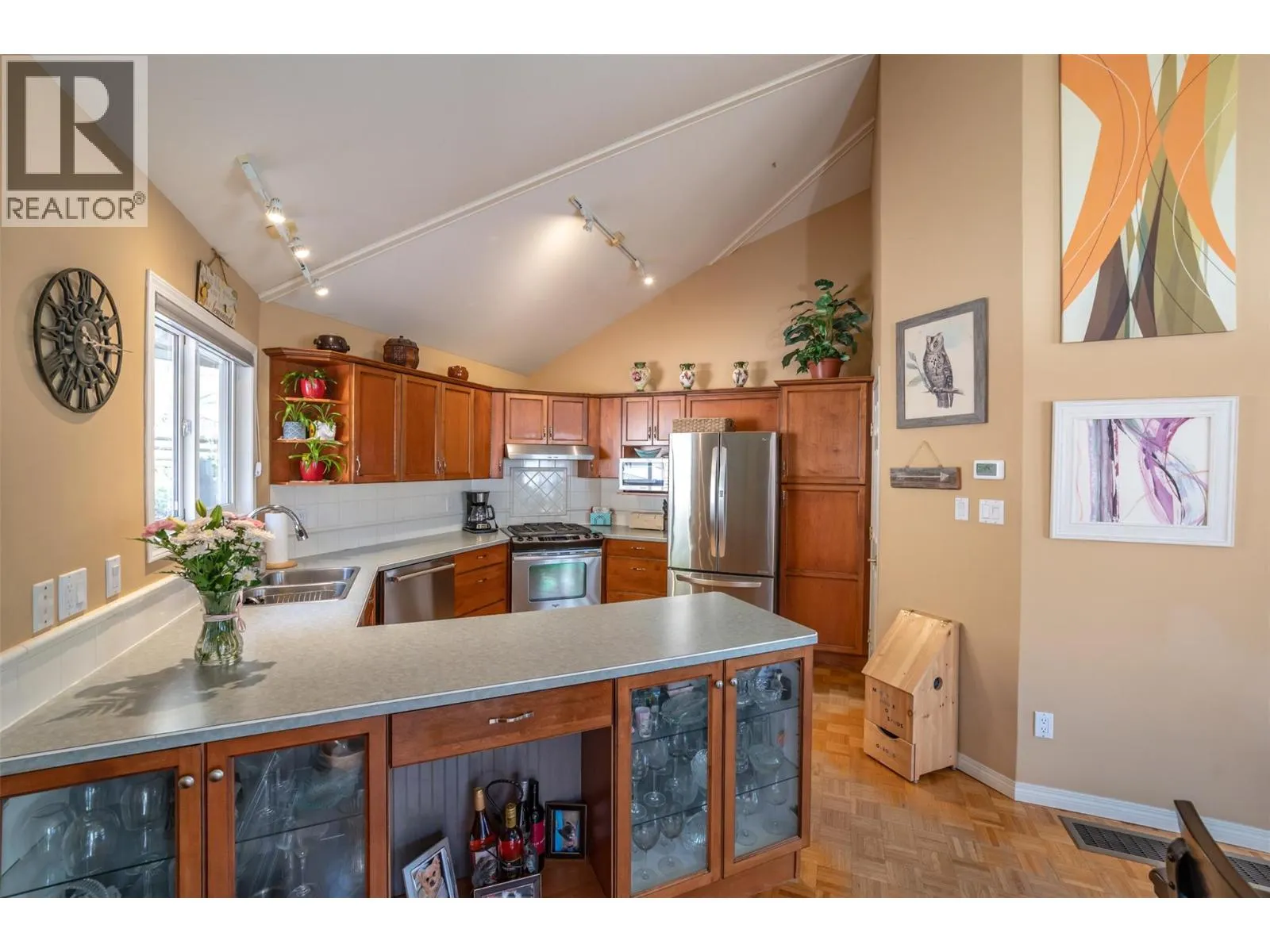4744 Lakeside Road