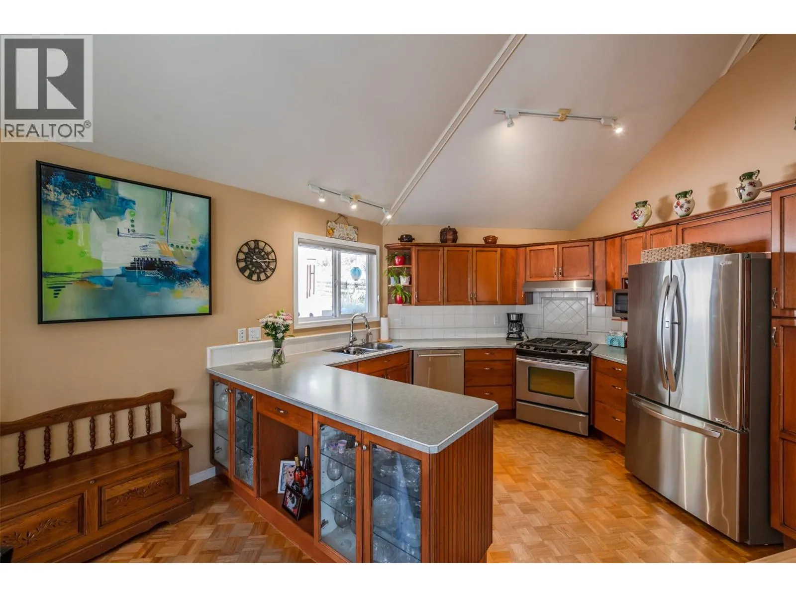 4744 Lakeside Road