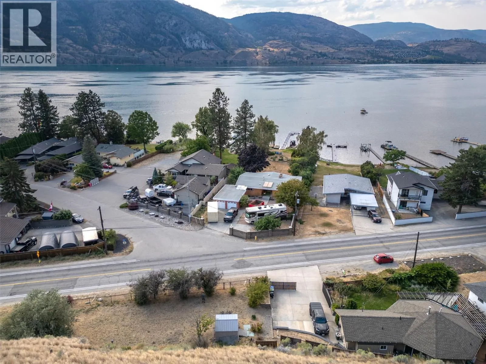 4744 Lakeside Road