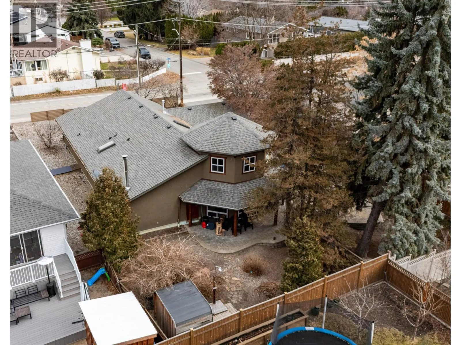 335 MIDDLE BENCH Road