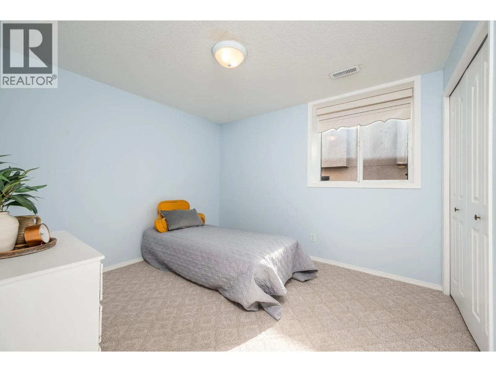 700 Mt York Drive
