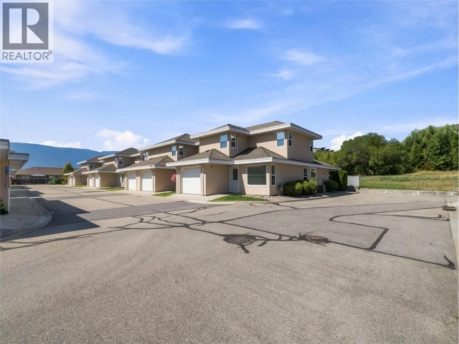 51 8 Avenue SW Unit# 14