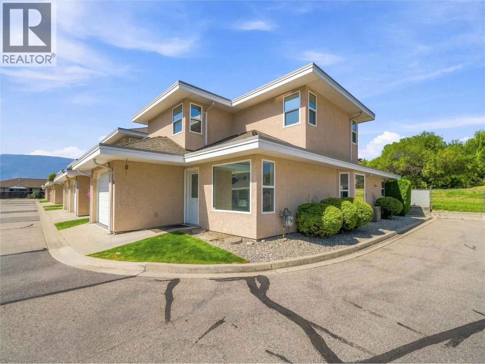 51 8 Avenue SW Unit# 14