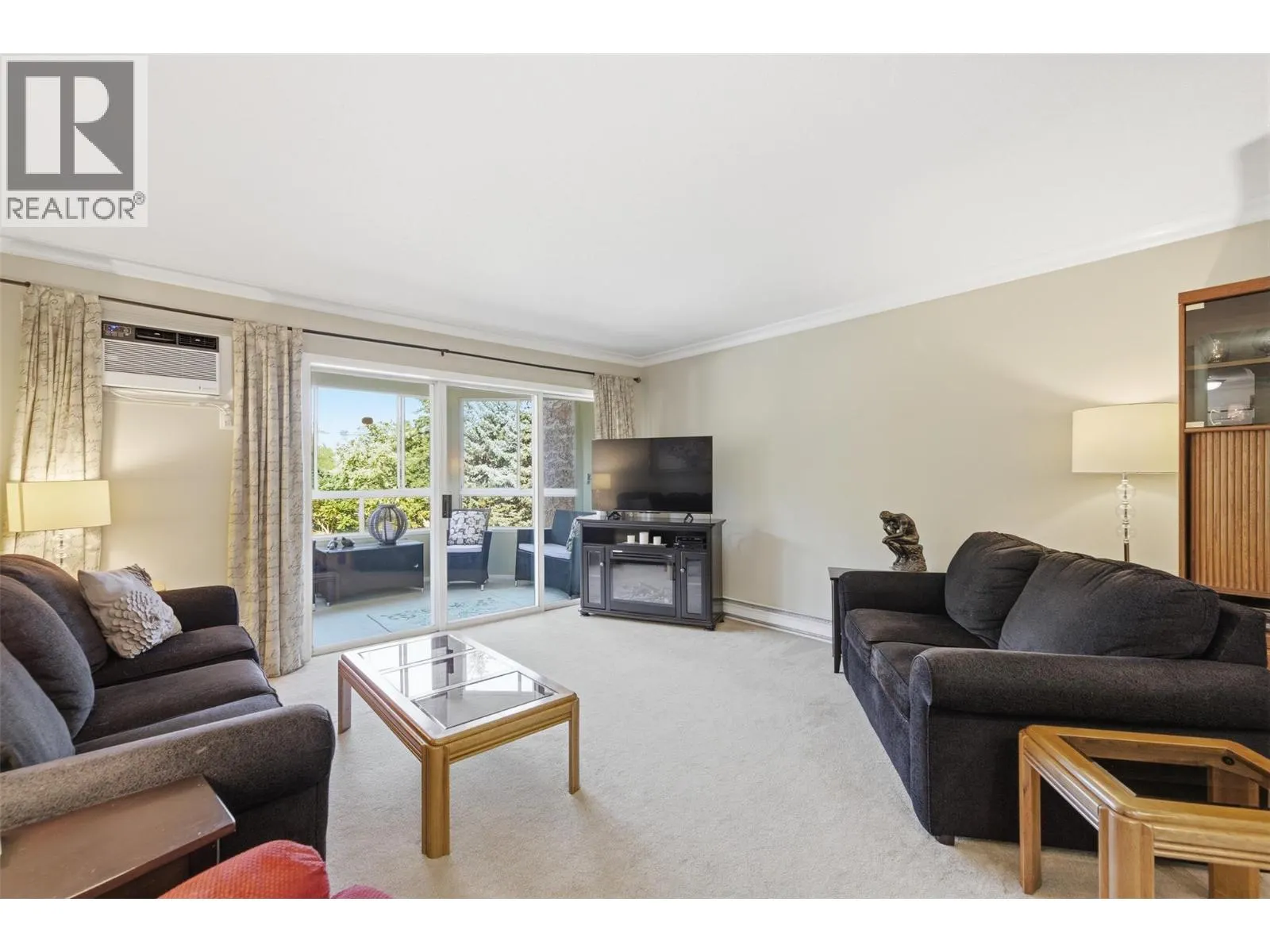 945 Lawrence Avenue Unit# 207