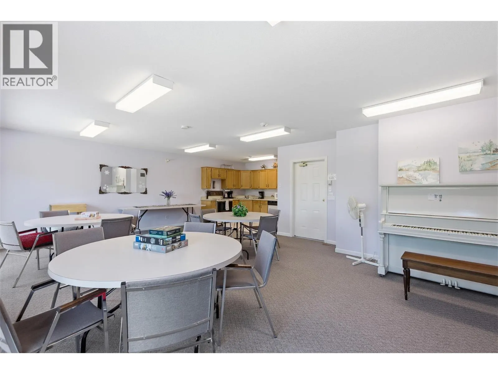945 Lawrence Avenue Unit# 207