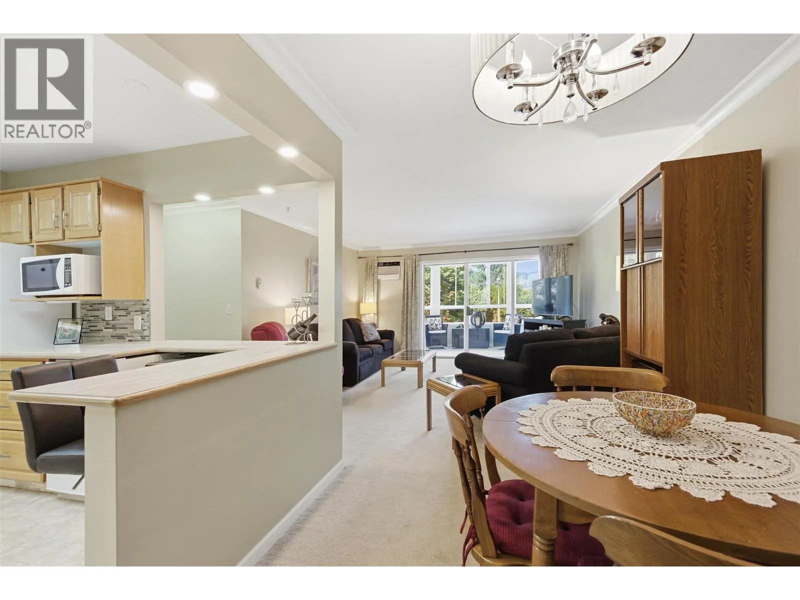945 Lawrence Avenue Unit# 207