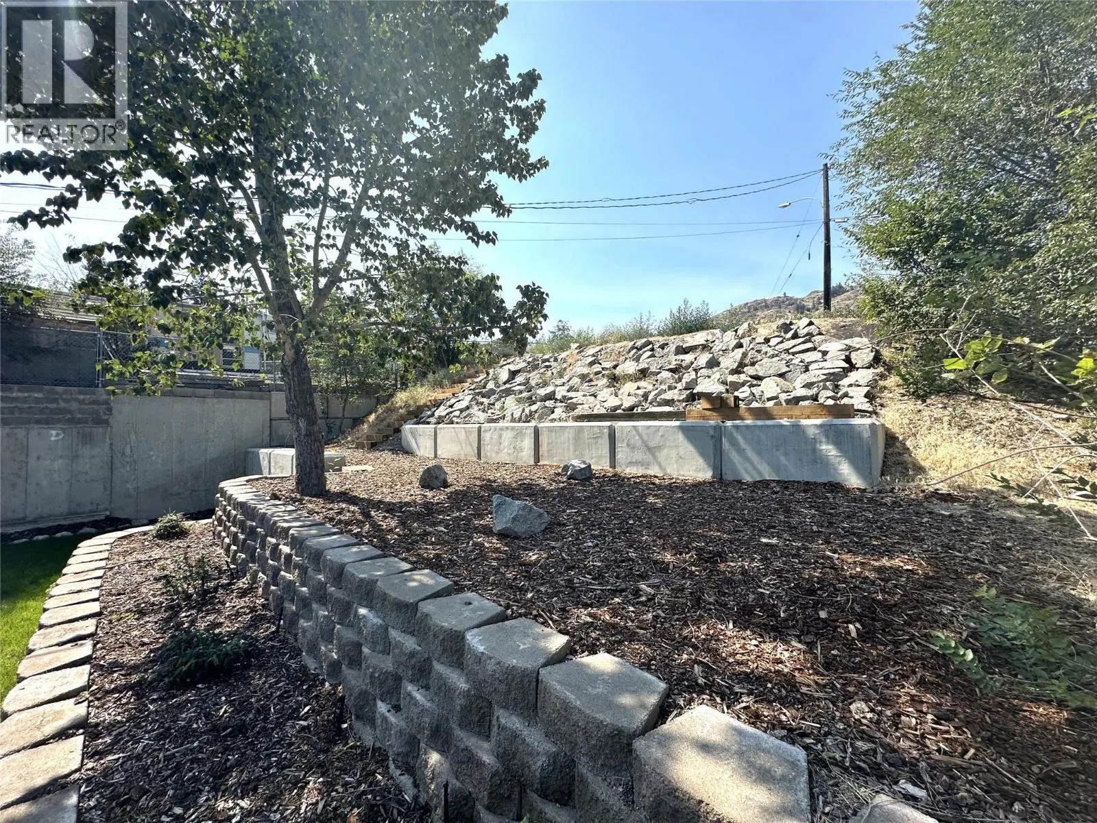 6470 Hollow Street