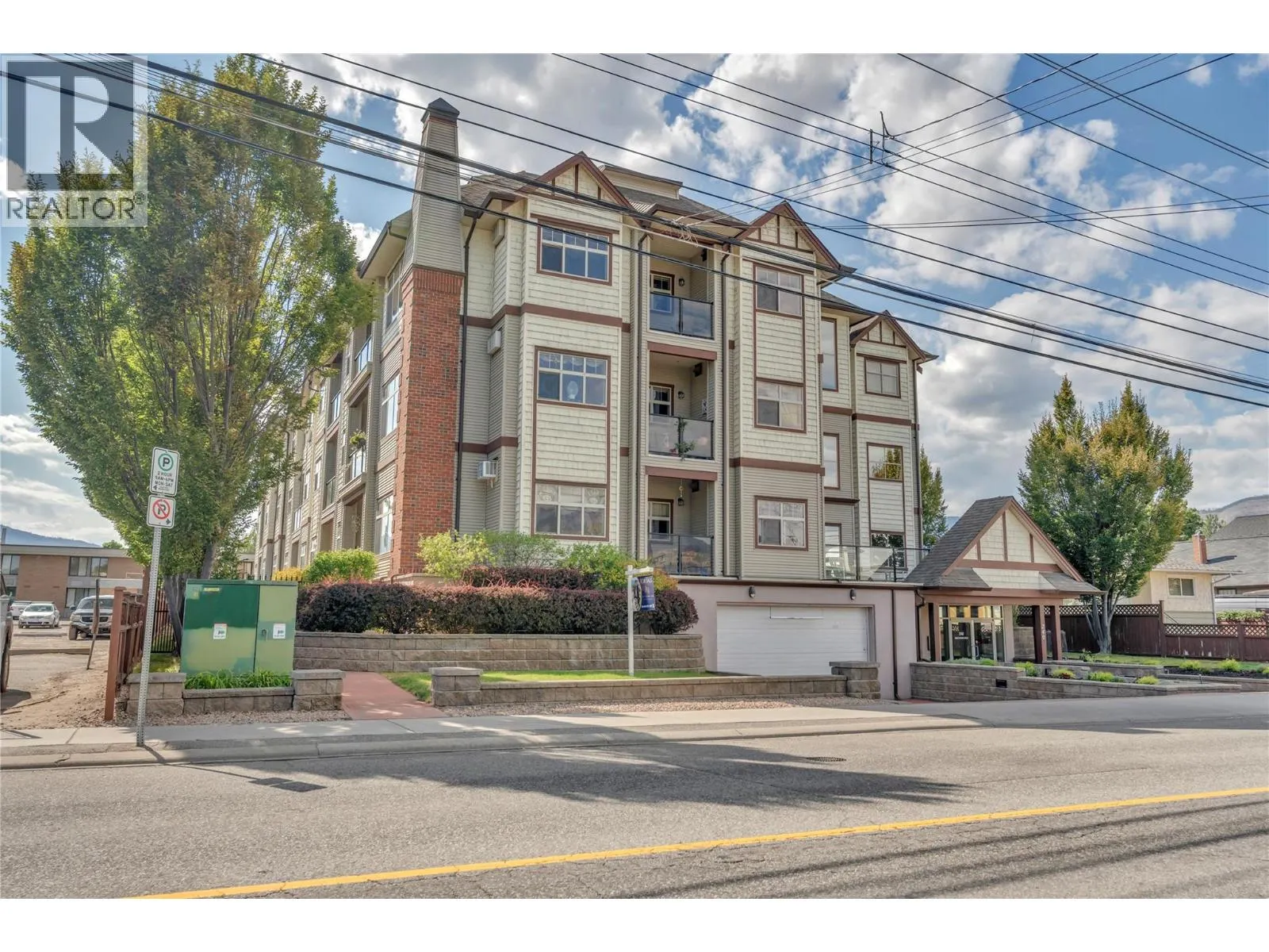 240 Wade Avenue Unit# 401