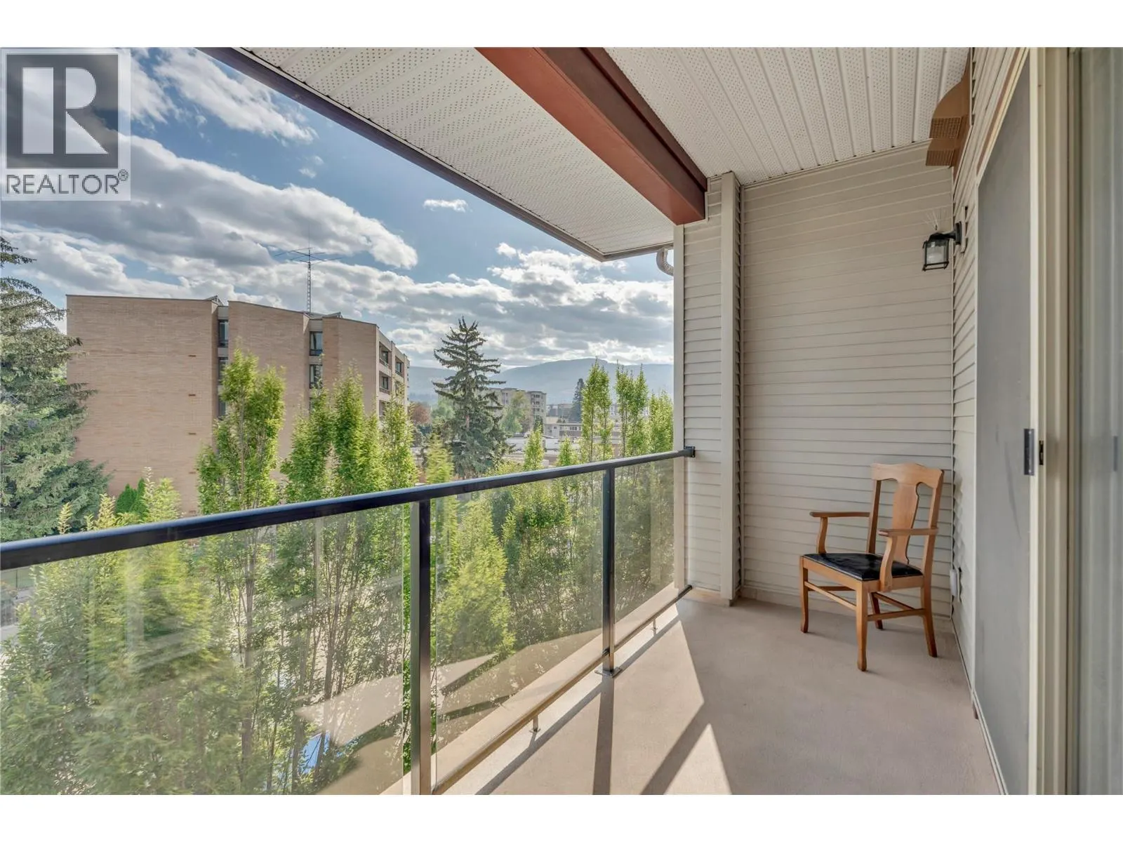 240 Wade Avenue Unit# 401