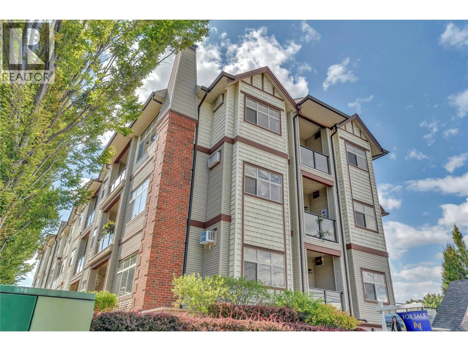 240 Wade Avenue Unit# 401