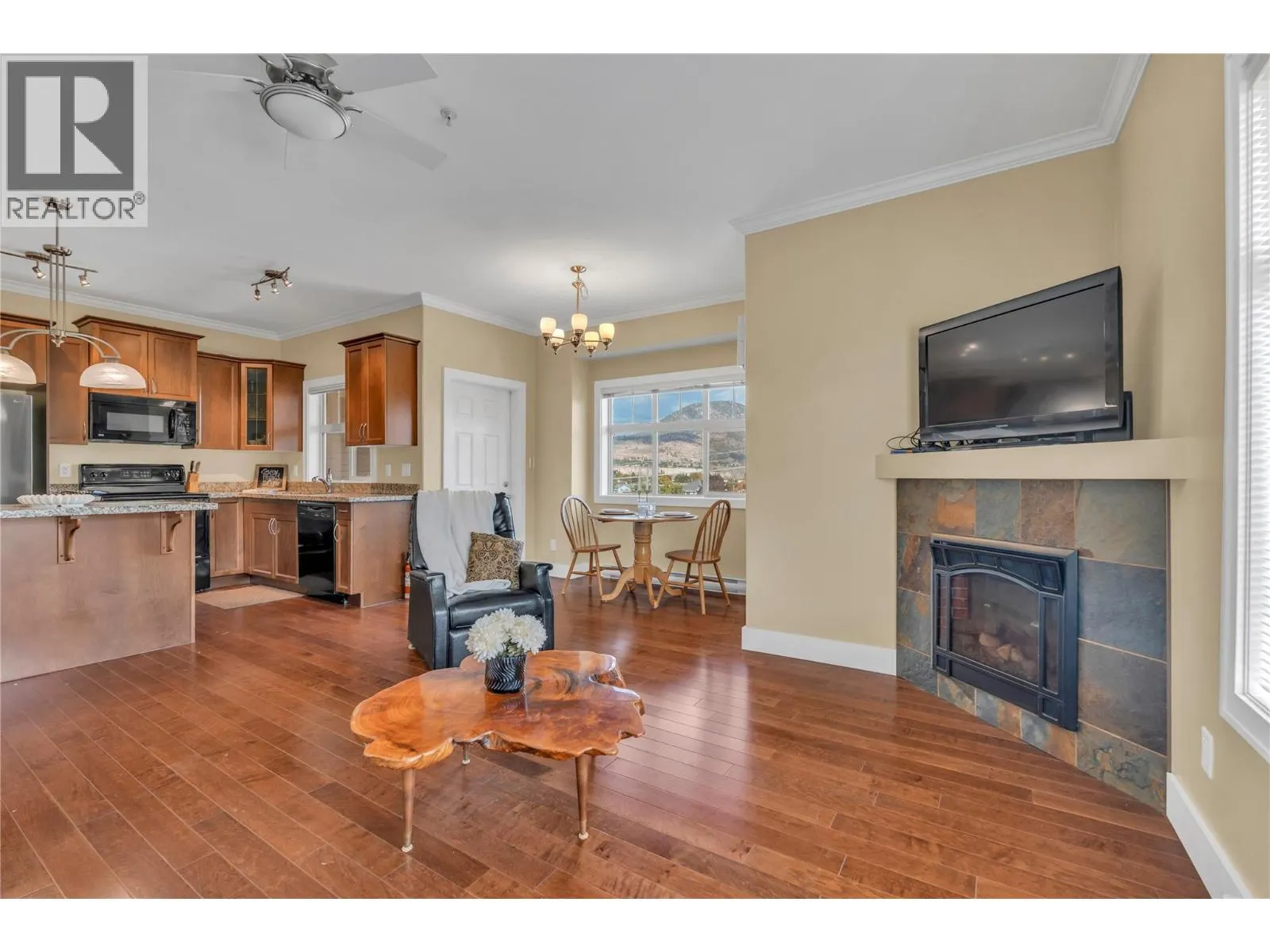 240 Wade Avenue Unit# 401