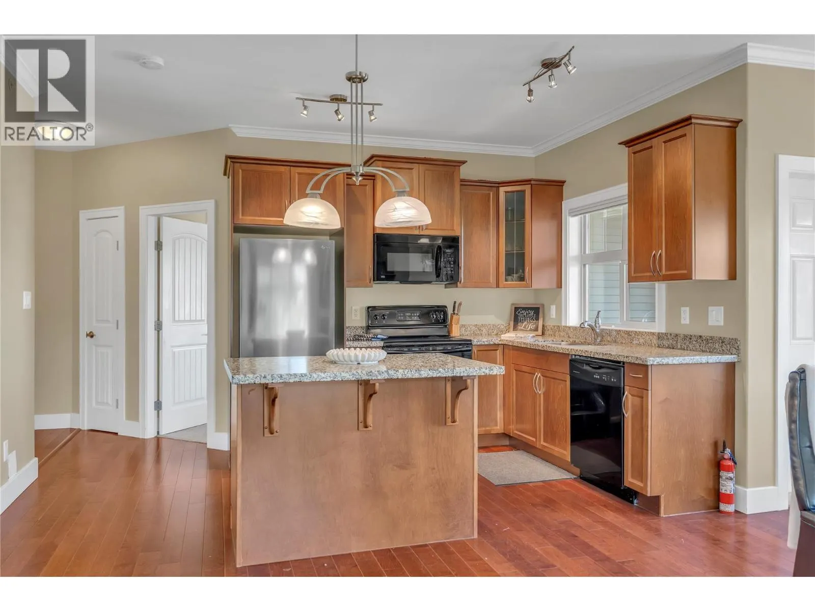 240 Wade Avenue Unit# 401
