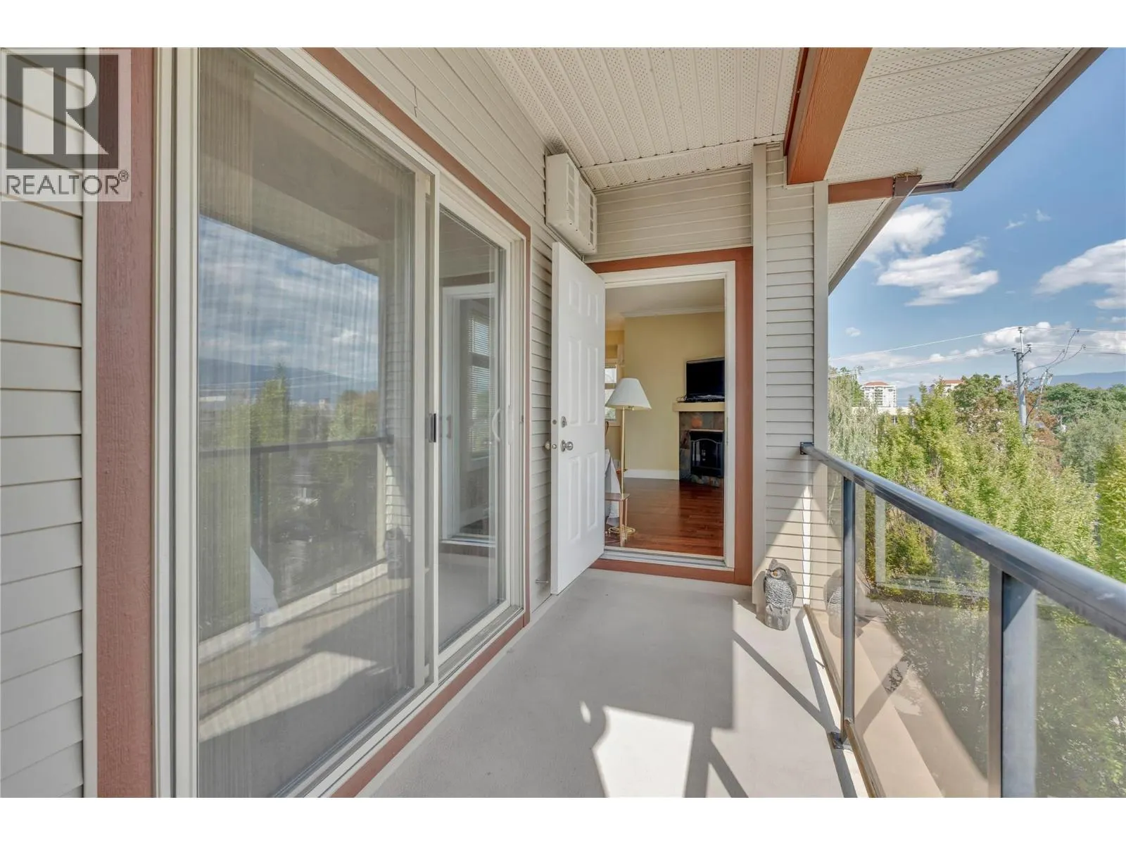240 Wade Avenue Unit# 401