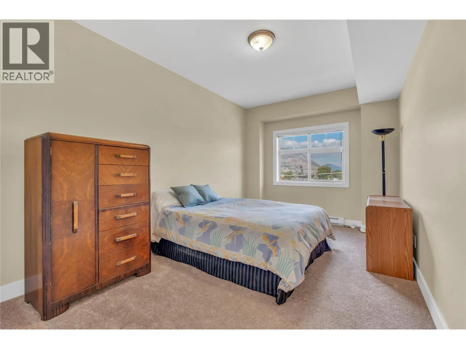 240 Wade Avenue Unit# 401